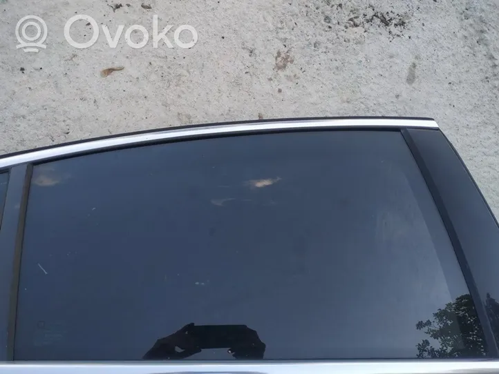 Opel Insignia A aizmugurējo durvju stikls 