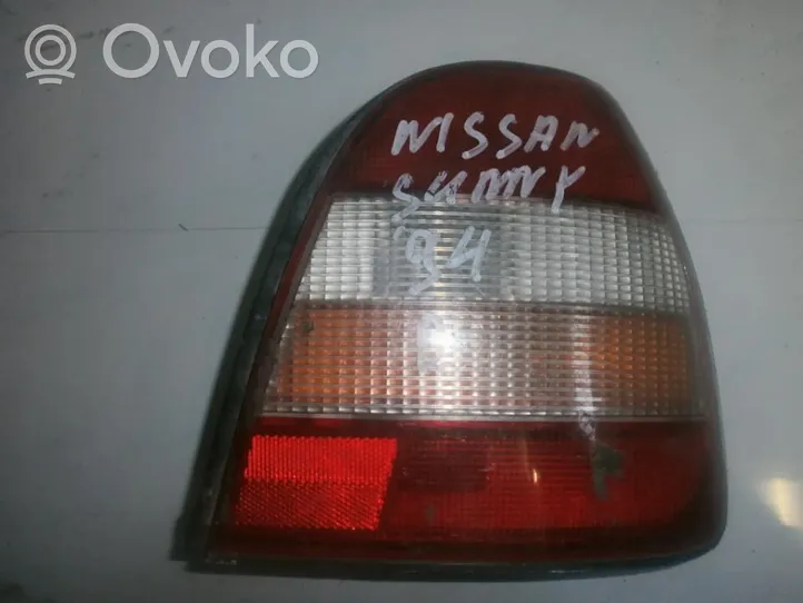 Nissan Sunny Luci posteriori 2205332