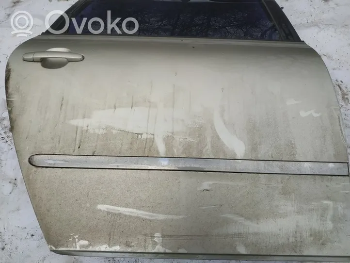 Toyota Avensis Verso Takaovi pilkos