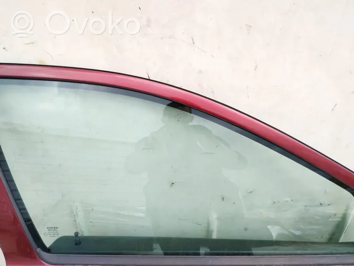 Volvo S60 Pagrindinis priekinių durų stiklas (keturdurio) 