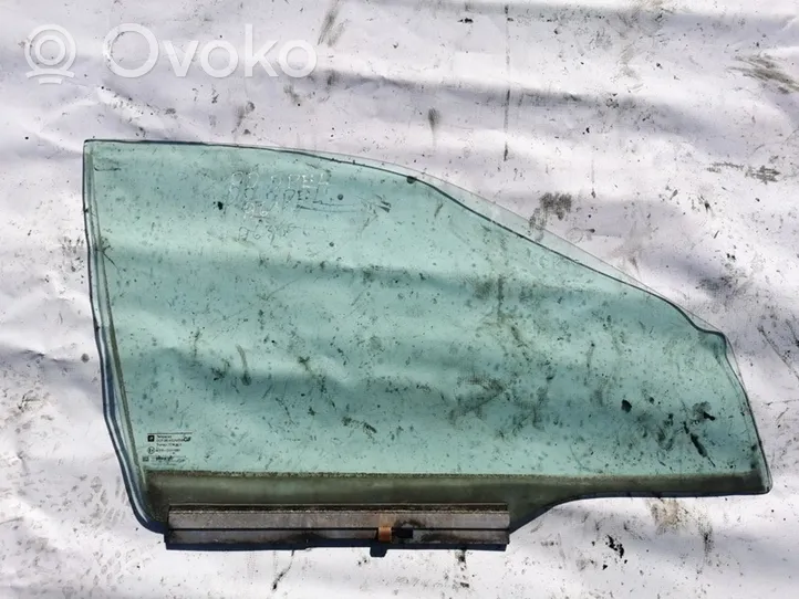 Opel Vectra B Etuoven ikkunalasi, neliovinen malli 
