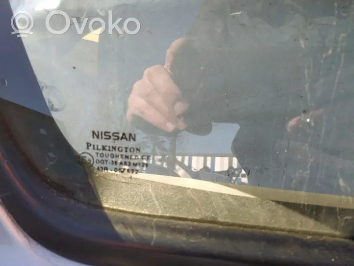 Nissan Almera N16 Takakulmaikkunan ikkunalasi 