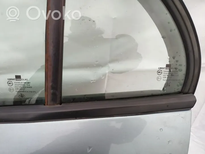 Chevrolet Evanda Rear vent window glass 