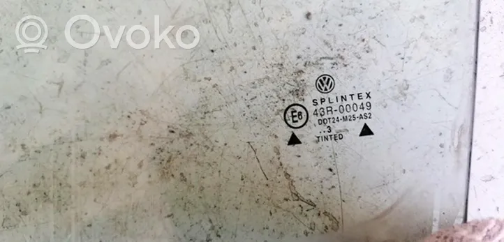 Volkswagen Vento Etuoven ikkunalasi, neliovinen malli 