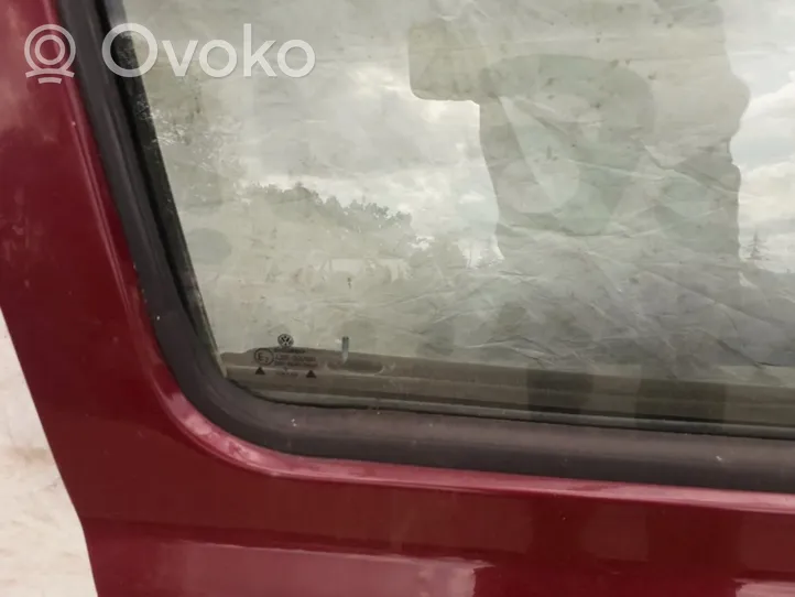 Volkswagen Vento Etuoven ikkunalasi, neliovinen malli 