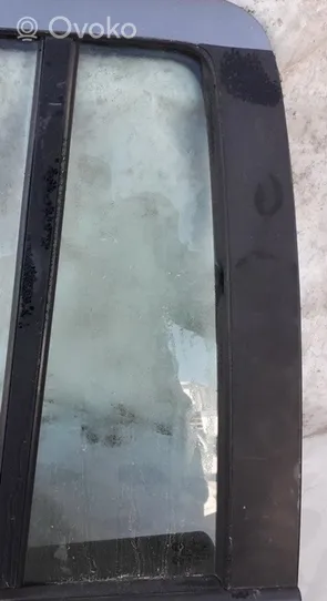 Opel Zafira A Rear vent window glass 