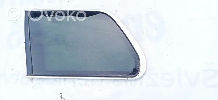 Volvo XC90 Rear side window/glass 