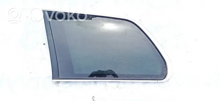 Volvo XC90 Rear side window/glass 