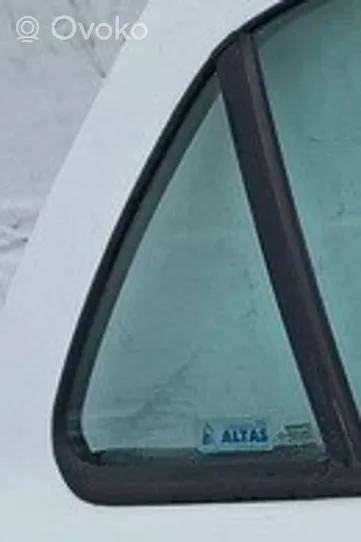 Renault Laguna II Fenêtre latérale vitre arrière Balta