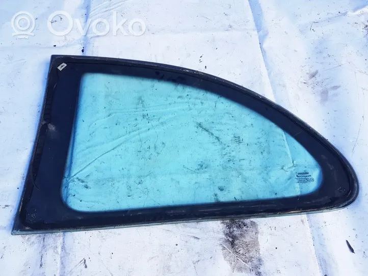 Nissan Micra Rear side window/glass 