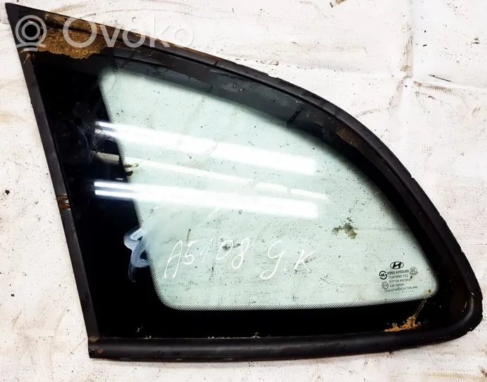 Hyundai Santa Fe Rear side window/glass 