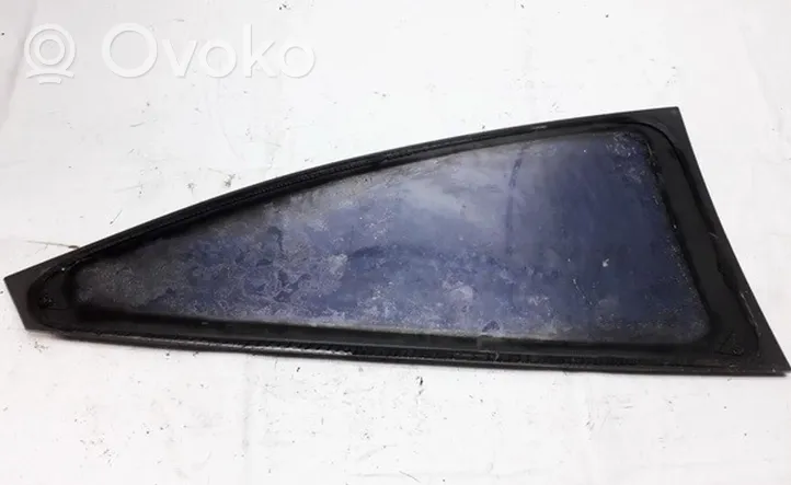 Ford Focus Rear side window/glass 