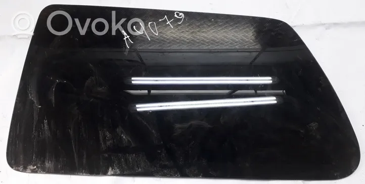 Volkswagen Golf III Rear side window/glass 