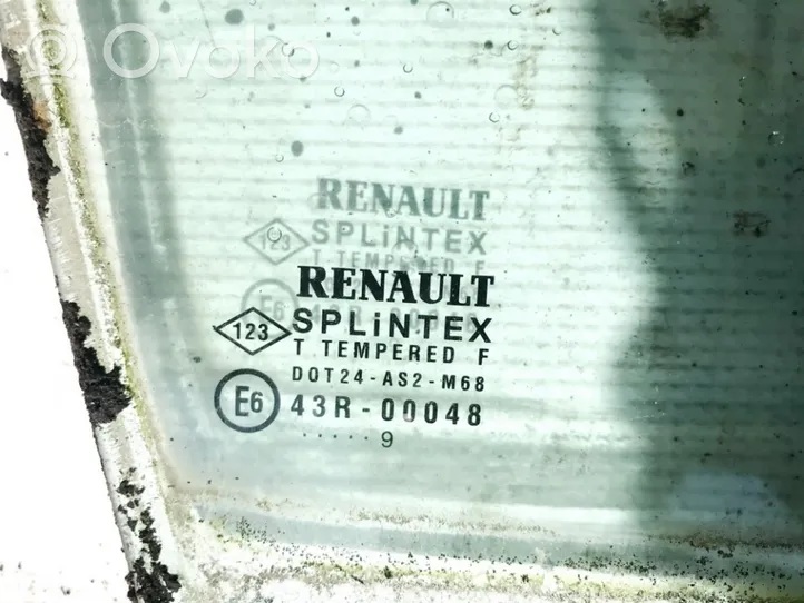 Renault Scenic I Front door vent window glass four-door 