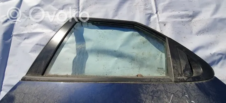 Honda Civic Rear door window glass 