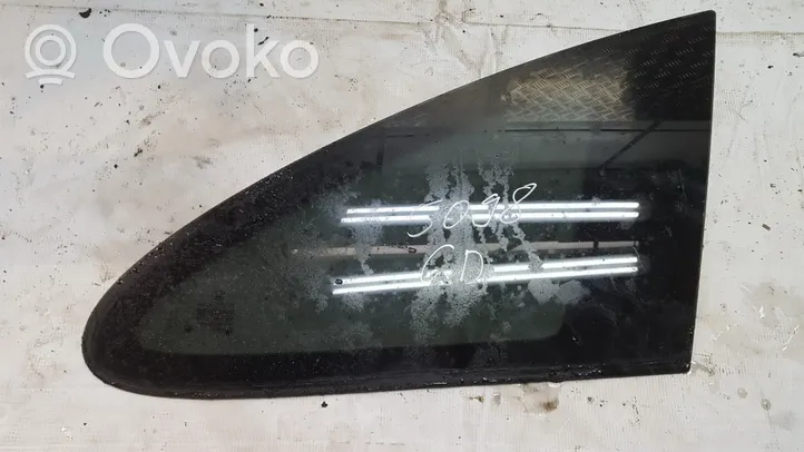 Honda CR-V Aizmugurējais virsbūves sānu stikls 