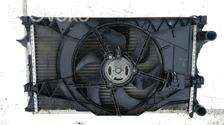 Renault Laguna II Radiator cooling fan shroud 8200008764