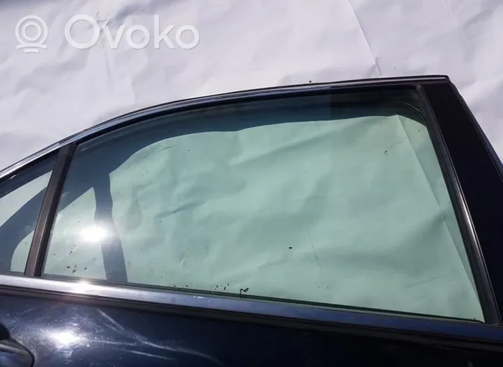 Honda Accord aizmugurējo durvju stikls 