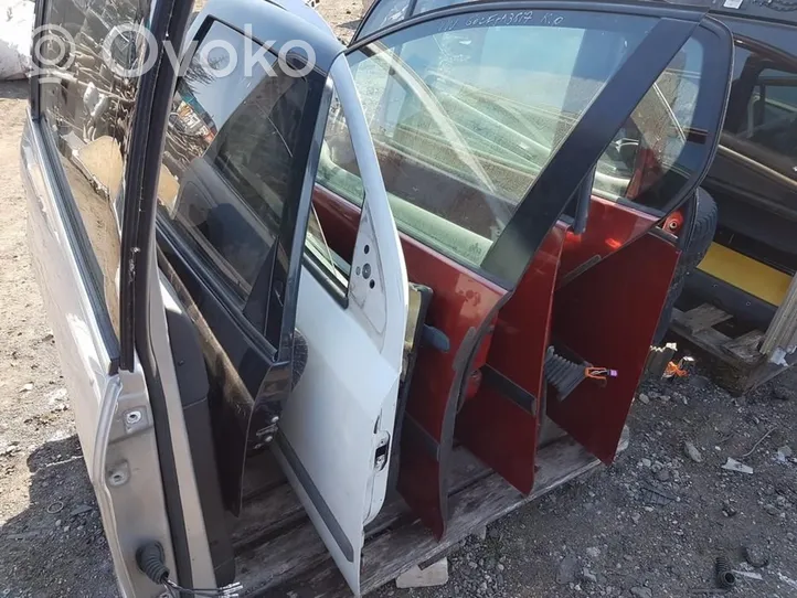 Opel Vectra B Aizmugurējās durvis pilkos