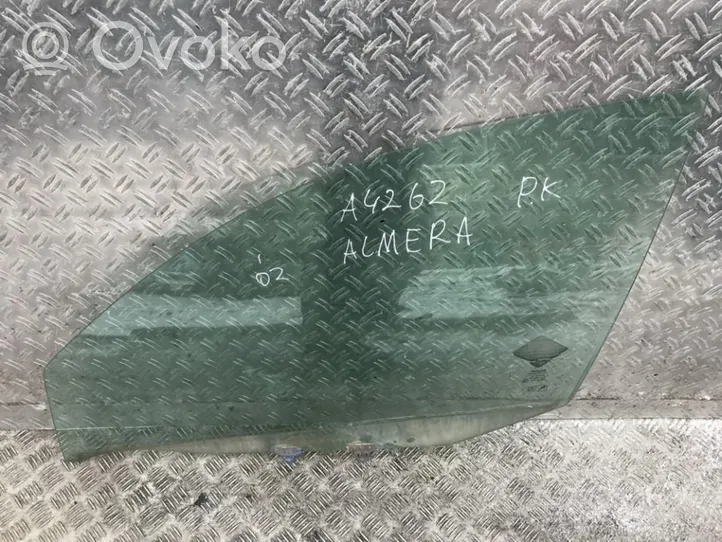 Nissan Almera N16 priekšējo durvju stikls (četrdurvju mašīnai) 