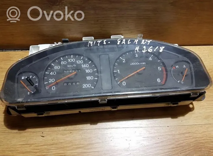 Mitsubishi Galant Compteur de vitesse tableau de bord 