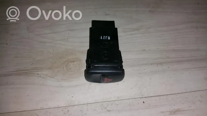 KIA Shuma Botón interruptor de luz de peligro 0j21