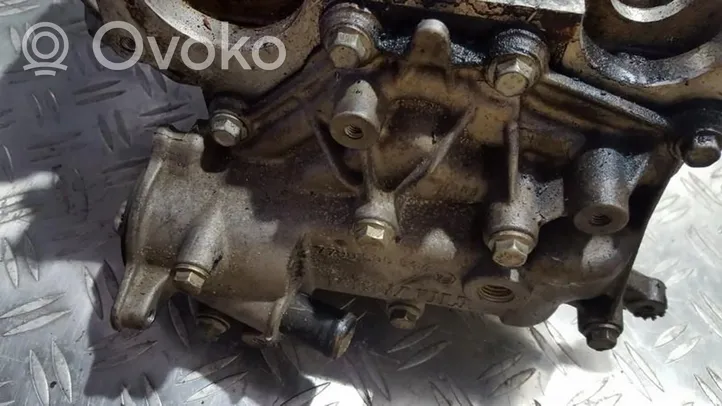 Renault Megane I Tuyau de liquide de refroidissement moteur 7700600514