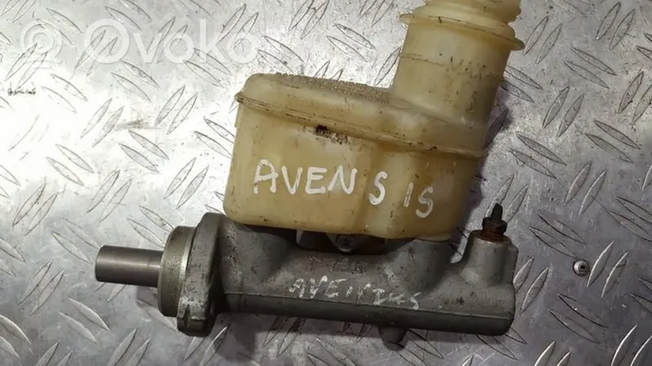 Toyota Avensis T220 Główny cylinder hamulca 03350884221