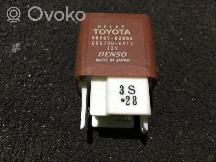 Toyota Picnic Other relay 9098702006