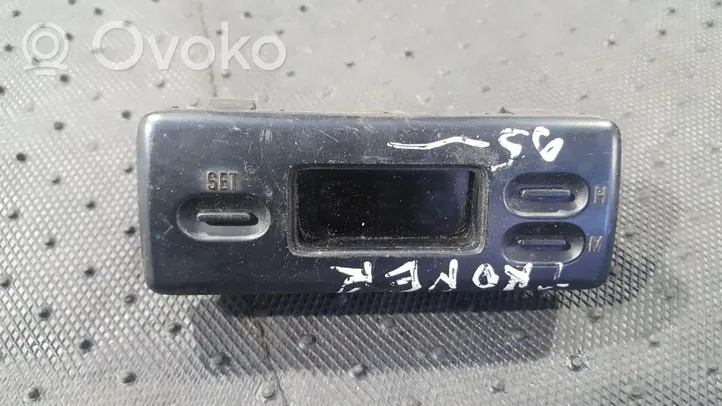 Isuzu Trooper Monitor / wyświetlacz / ekran 