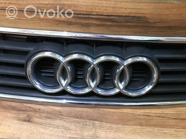 Audi A6 S6 C5 4B Mostrina con logo/emblema della casa automobilistica 