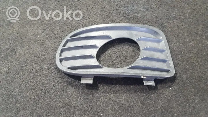 Opel Vectra B Front bumper lower grill 90586628