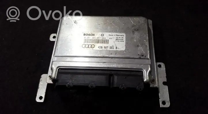 Audi A6 S6 C4 4A Variklio valdymo blokas 4d0907551b