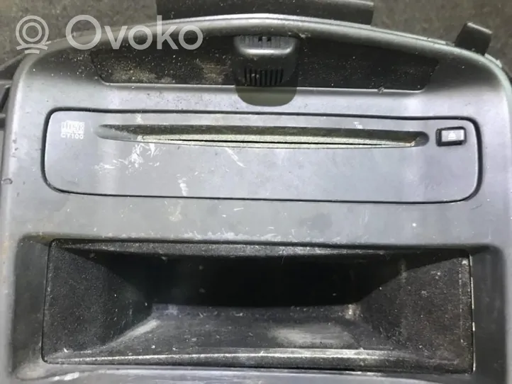 Nissan Primera Navigaatioyksikkö CD/DVD-soitin 28185av700