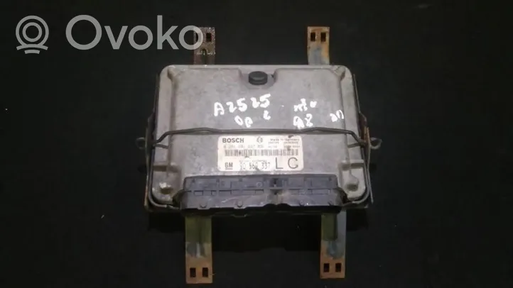 Opel Sintra Calculateur moteur ECU 0281001637