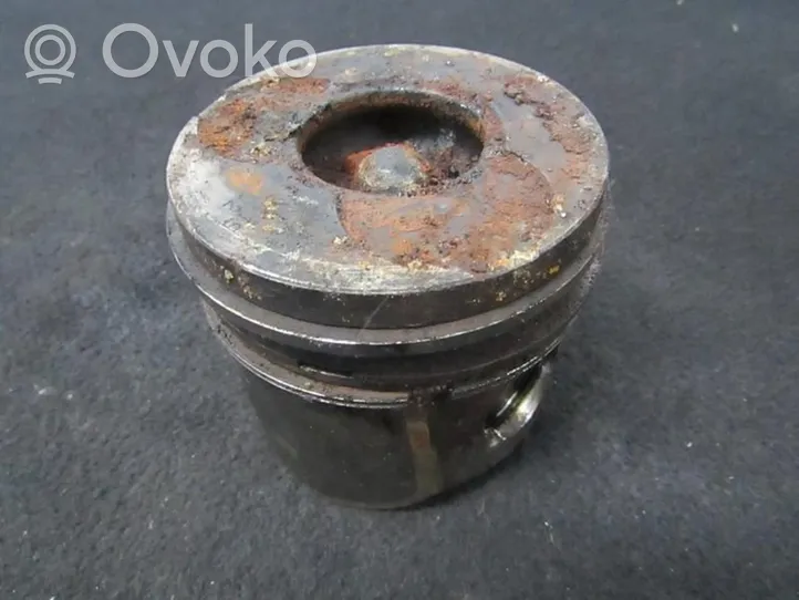 Peugeot 307 Piston 