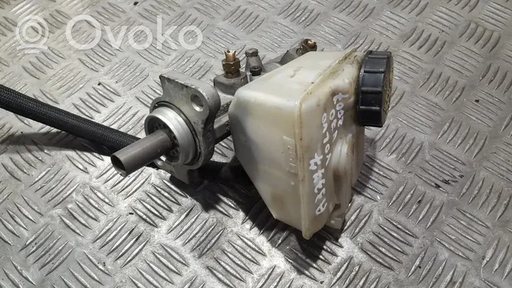 Volvo V70 Główny cylinder hamulca 8646006