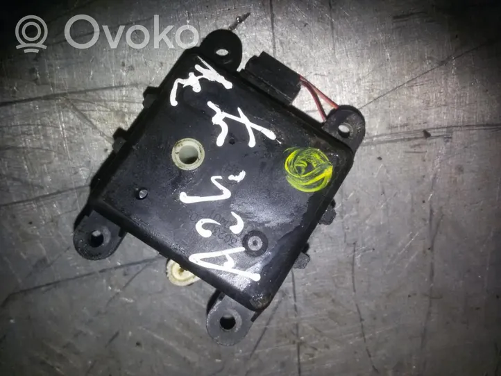 Nissan Almera Tino Motor/activador trampilla de calefacción 3g23030820