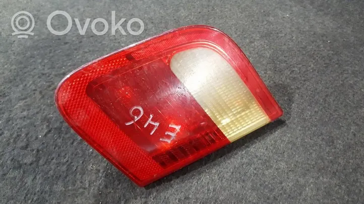 BMW 3 E46 Lampy tylnej klapy bagażnika 230512