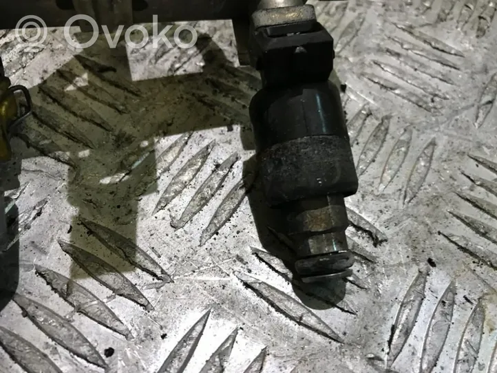 Opel Astra F Fuel injector 17089276