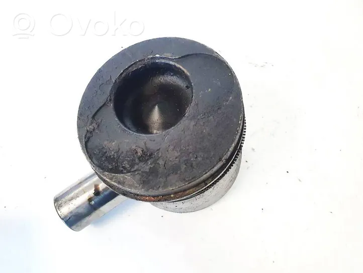 Volkswagen Golf III Piston 