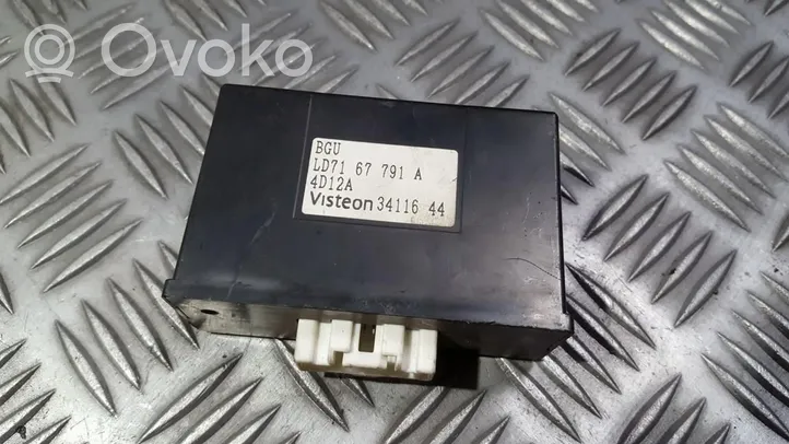 Mazda MPV Boîtier module alarme ld7167791a