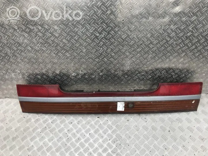 Mitsubishi Space Wagon Barra luminosa targa del portellone del bagagliaio 