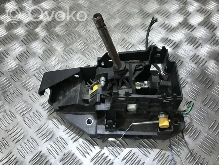 Volvo S80 Gear selector/shifter (interior) p08699409