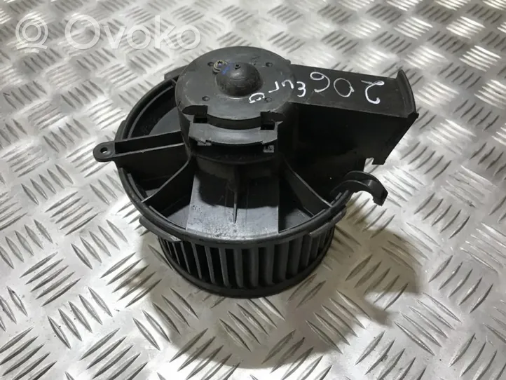 Peugeot 206 Ventola riscaldamento/ventilatore abitacolo 2408101