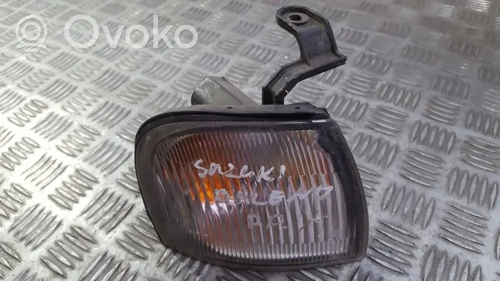 Suzuki Baleno EG Передний поворотный фонарь 21032018