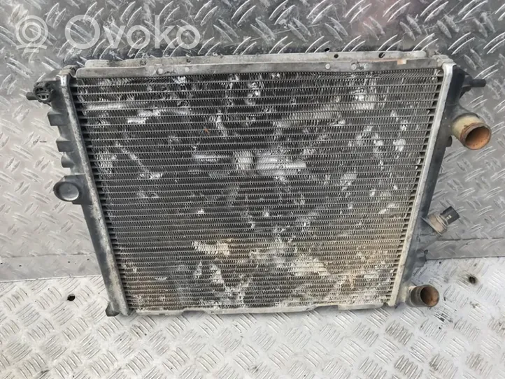 Renault 19 Radiateur de refroidissement 