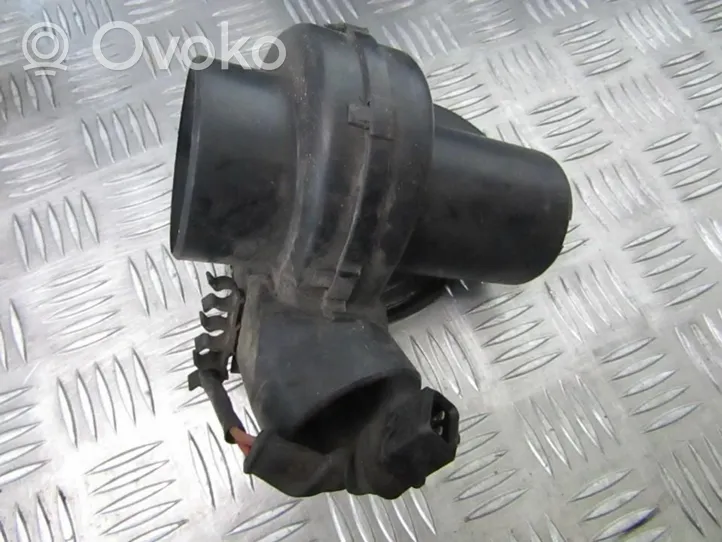 Opel Omega B1 Pompe à air secondaire 0130007810