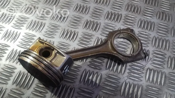 Audi A6 S6 C4 4A Piston with connecting rod 0776