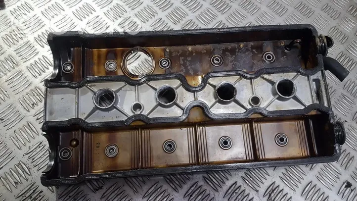 Opel Tigra A Rocker cam cover 